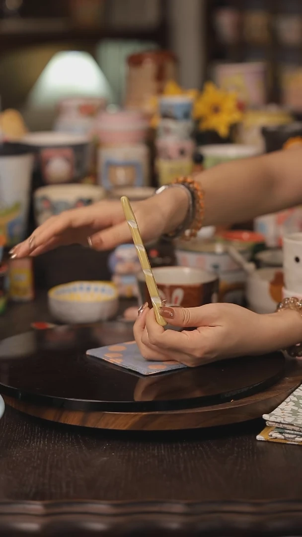 摆件景德镇釉下彩绘设计师款式陶瓷