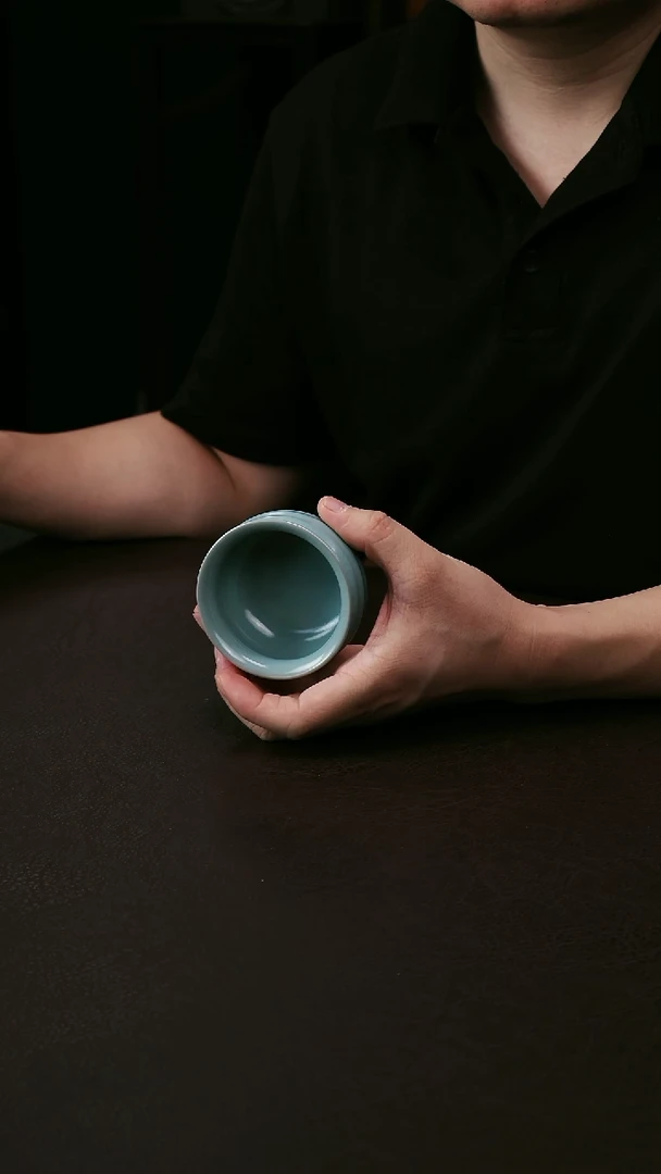 其他汝官窑弦纹钱袋杯17