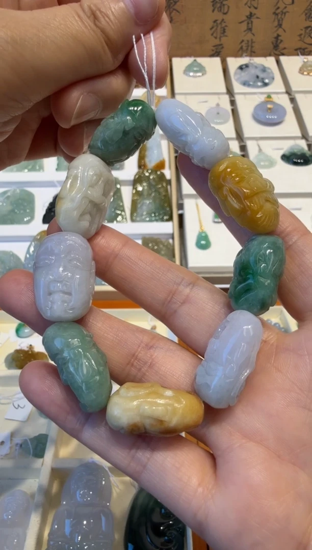 翡翠挂件未镶嵌A货翡翠多样性孤品