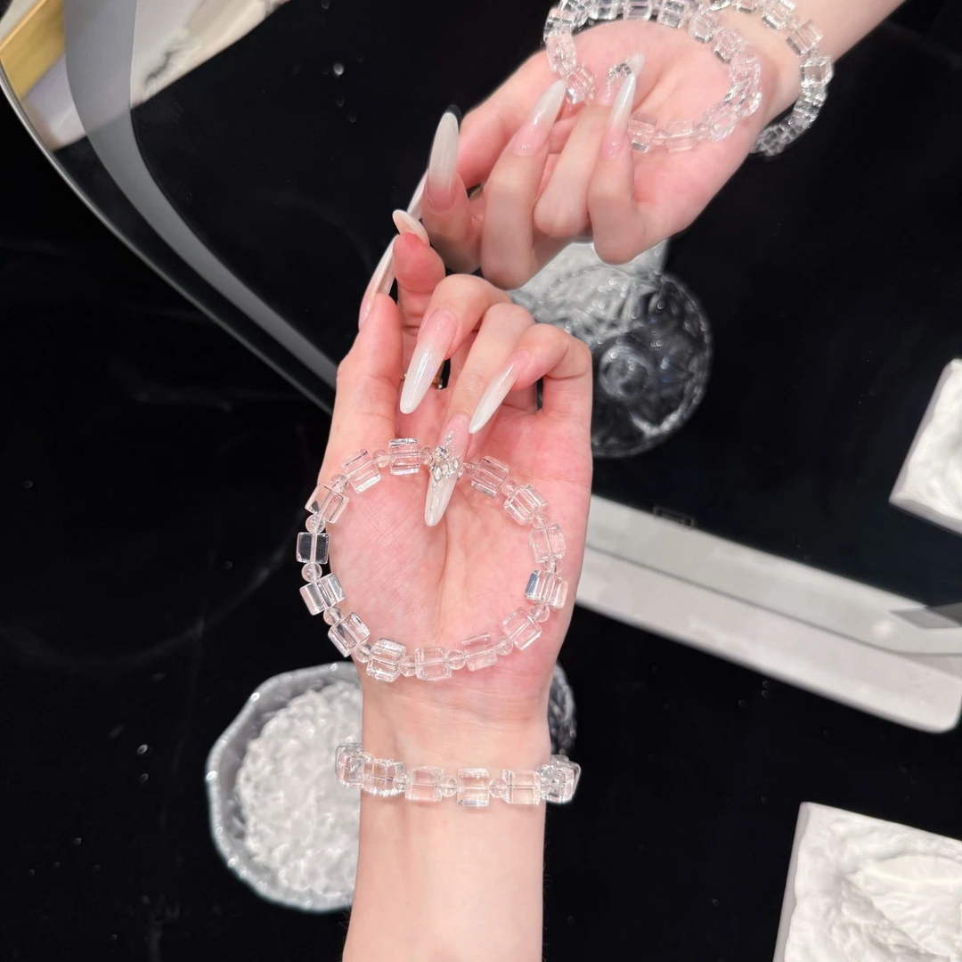 【瑰意千寻】天然白水晶手串女生2025新款显白温柔轻奢百搭手链