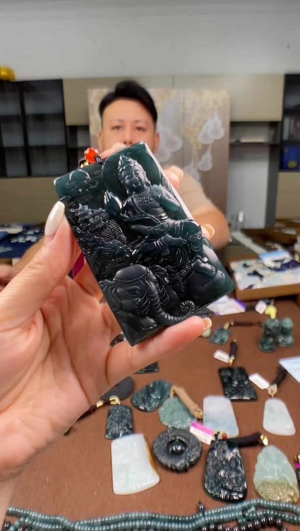 颈饰未镶嵌翡翠多样性发其一