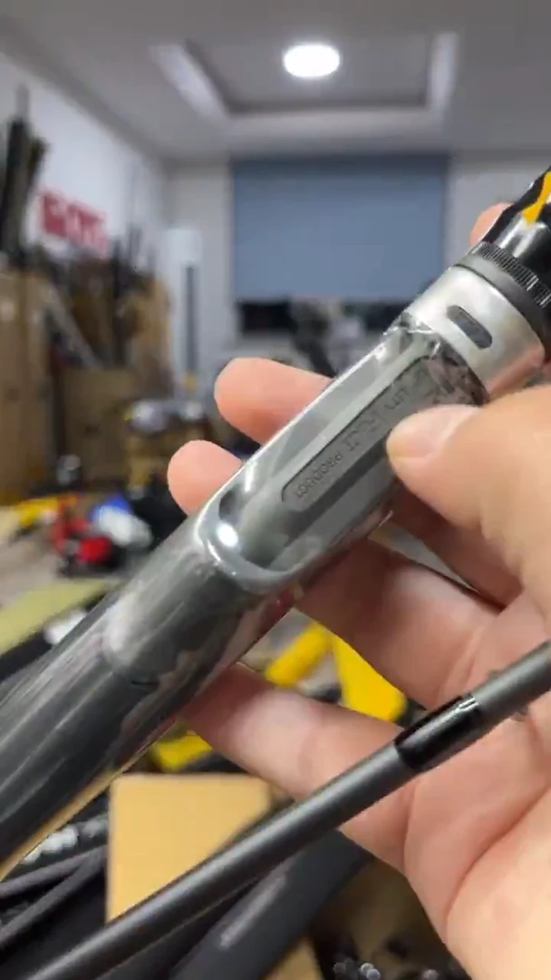 碳素53号路亚竿纺车轮光威黄蜘蛛1.98直柄