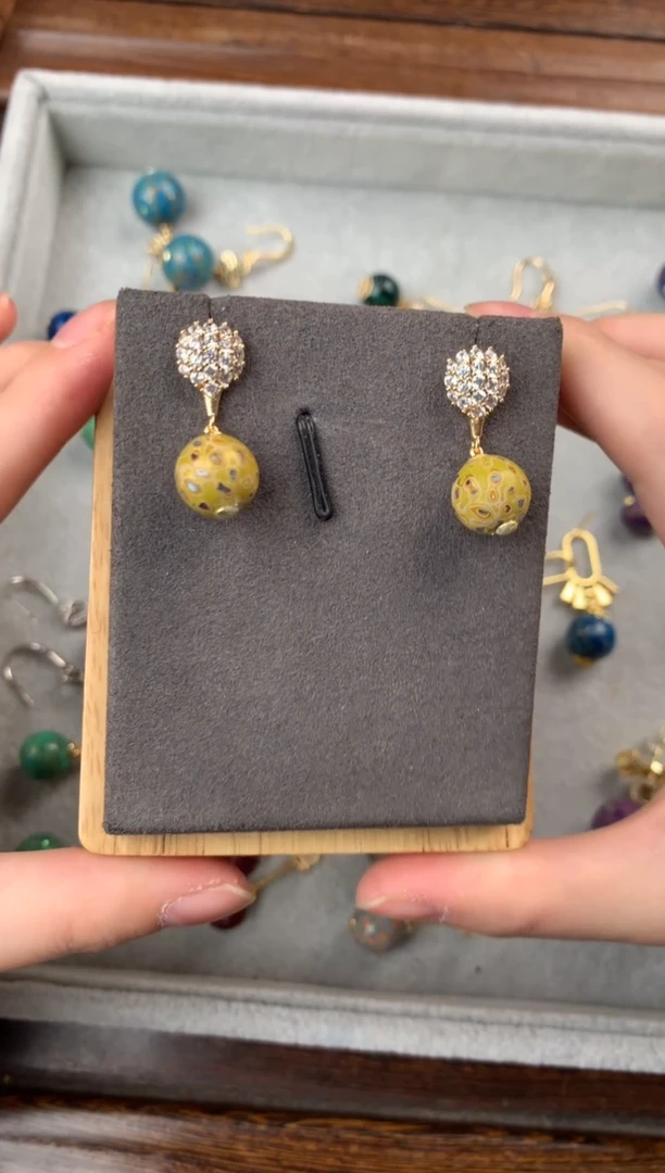 大漆彰髹漆珠耳饰（明黄1.0）