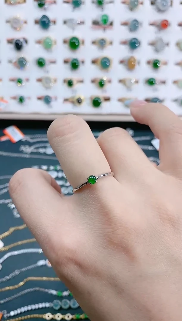 翡翠戒指银S925镶嵌天然翡翠