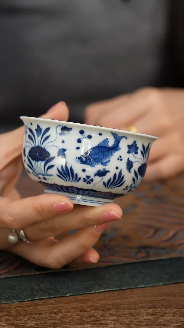 【闪购商品】水造青花 鱼藻炉式