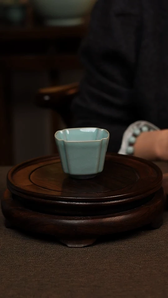 瓷片天青色四方八角杯70ml微瑕不带礼盒