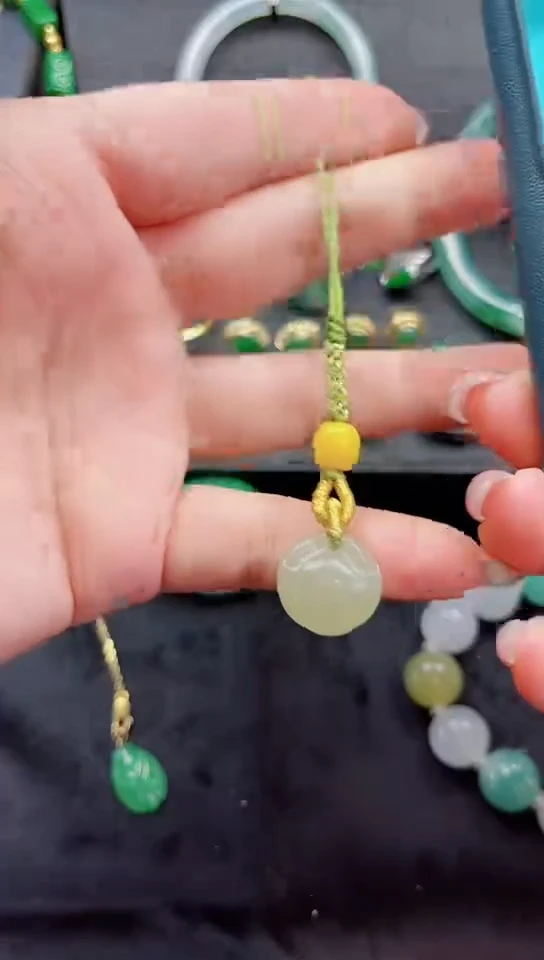 和田玉（糖玉）未镶嵌手机链手机链