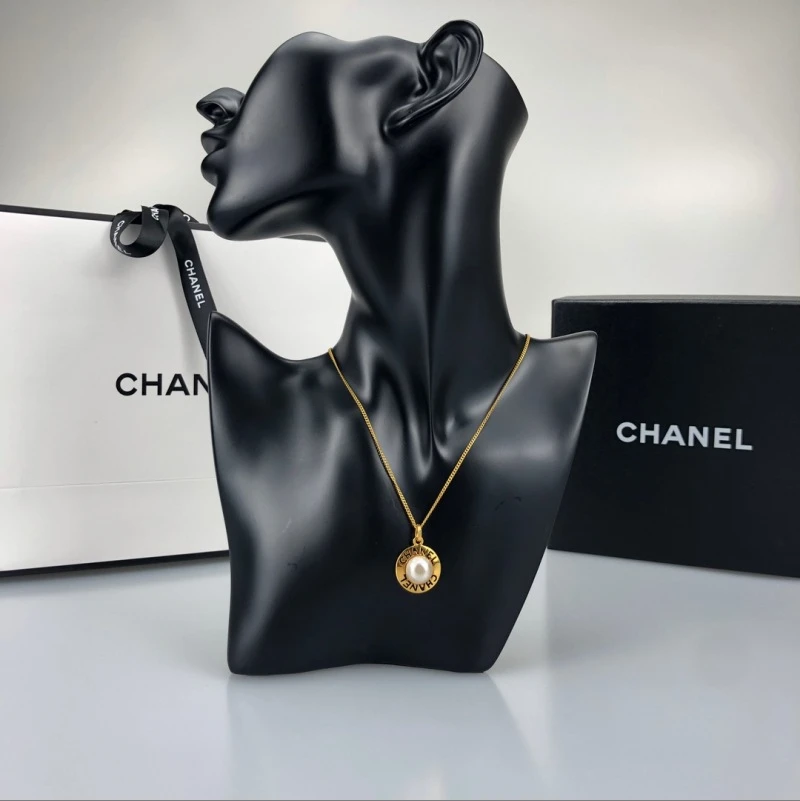 95新 Chanel/香奈儿 圆形珍珠镂空字母项链