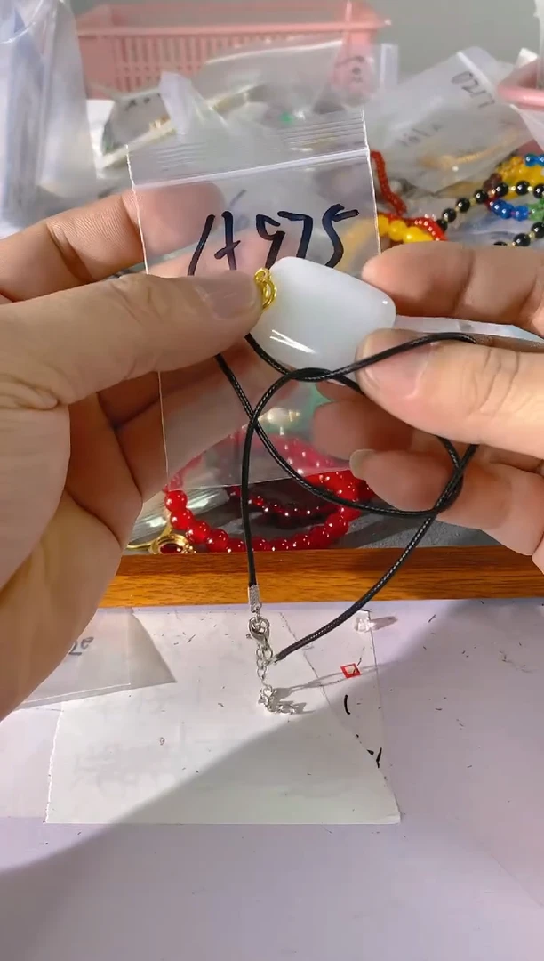 【闪购商品】水晶颈饰银S925镶嵌975红宝，蓝宝，多样性发一件赠链