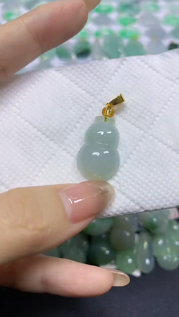 颈饰未镶嵌翡翠A货