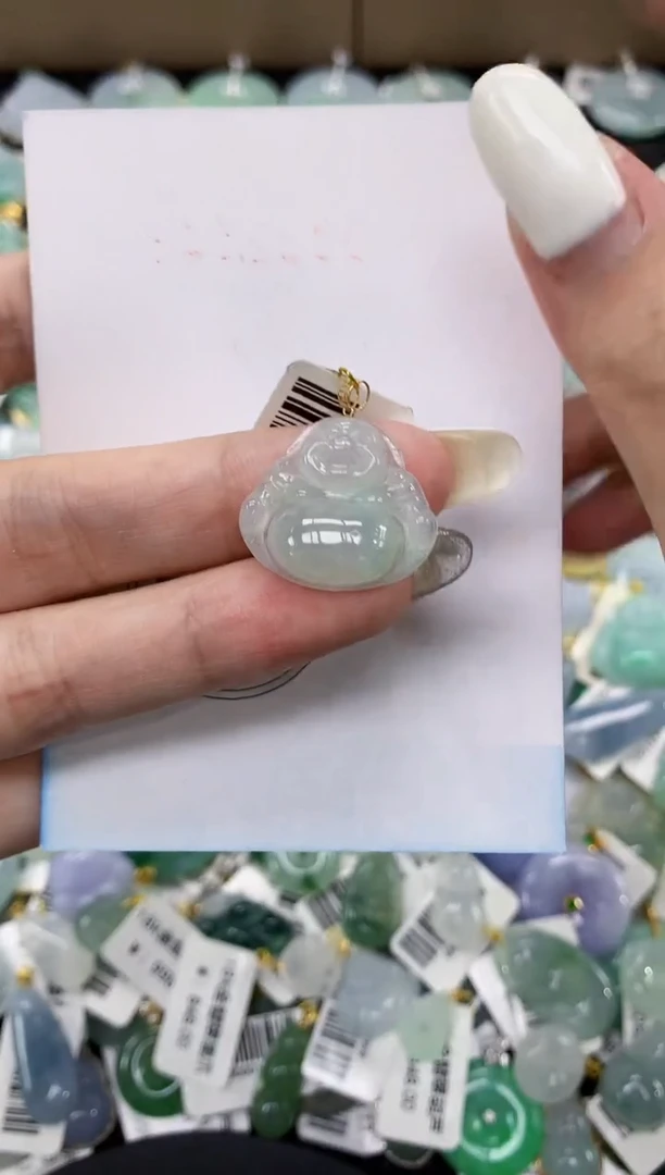 颈饰18K金镶嵌翡翠11111111111