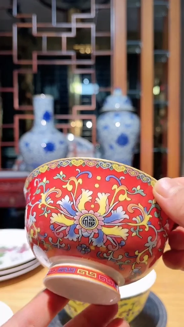 【闪购商品】瓷百福缠枝莲红色