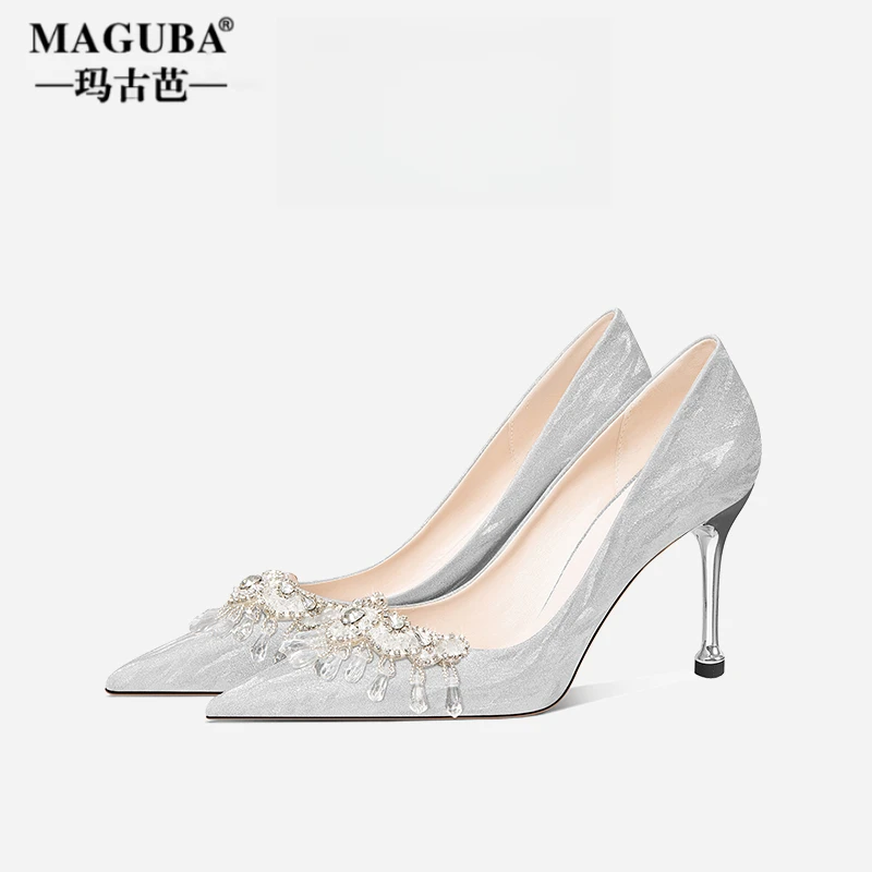玛古芭中式新娘鞋秀禾主婚纱两穿绝美不累脚敬酒服尖头气质高跟鞋