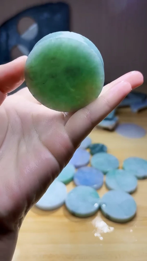 翡翠未镶嵌颈饰翡翠A货 姜谭361