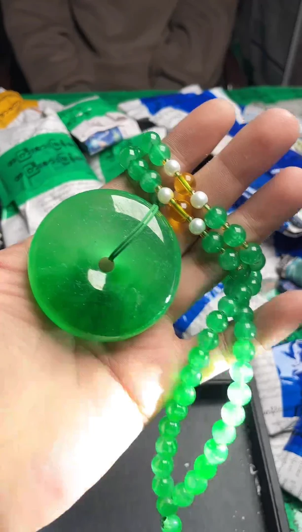 强子收货时尚吊坠Y-18