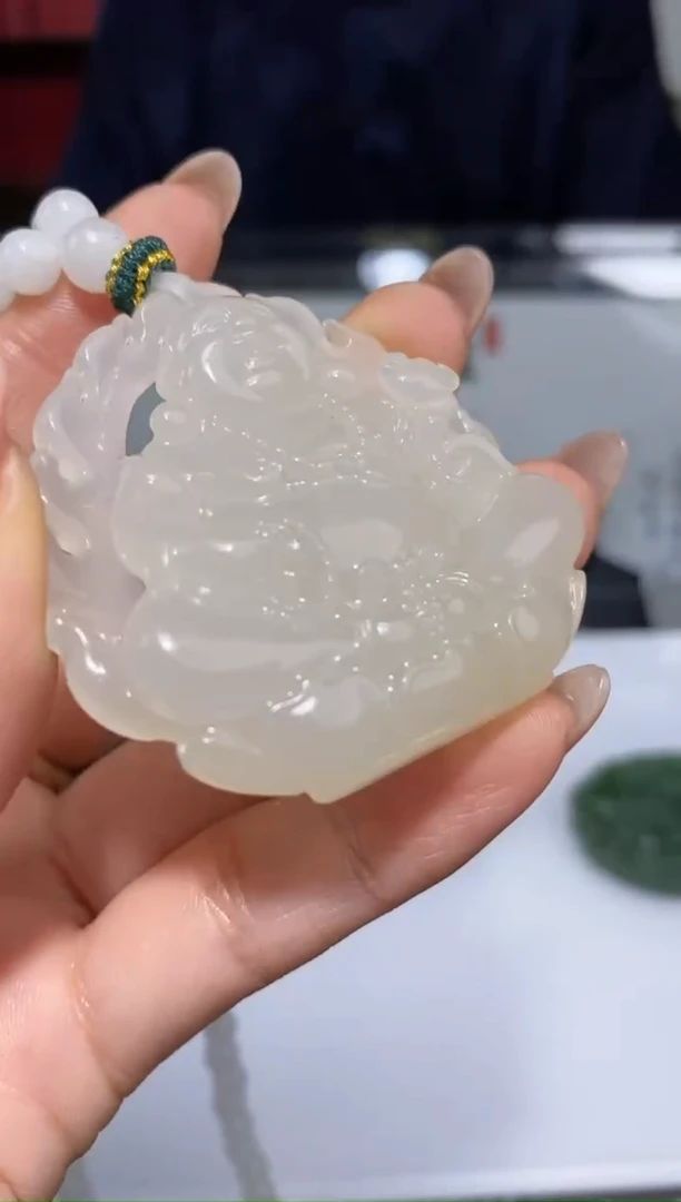 颈饰未镶嵌和田玉40777