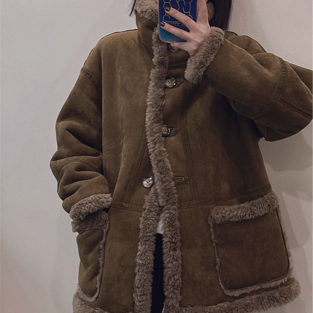 18401两面穿皮毛一体)CC女装2024冬新款高定系列年货澳毛外套