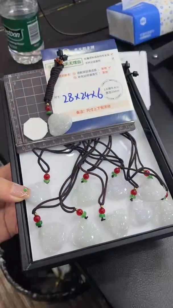 【闪购商品】翡翠颈饰未镶嵌翡翠佛公配绳/多样性发其一CP