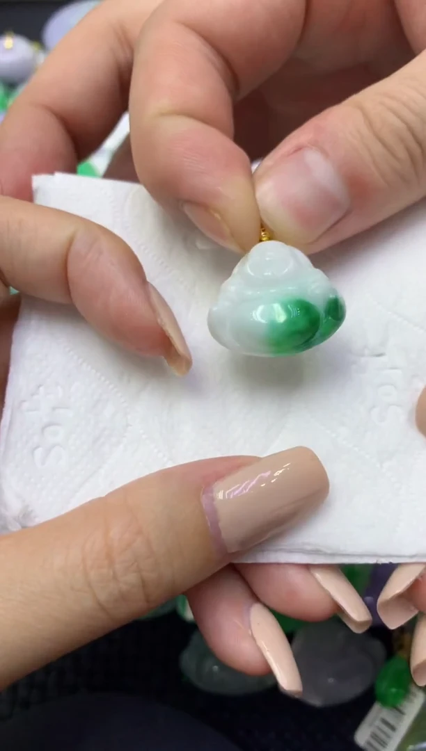 颈饰未镶嵌翡翠天然缅甸翡翠A货