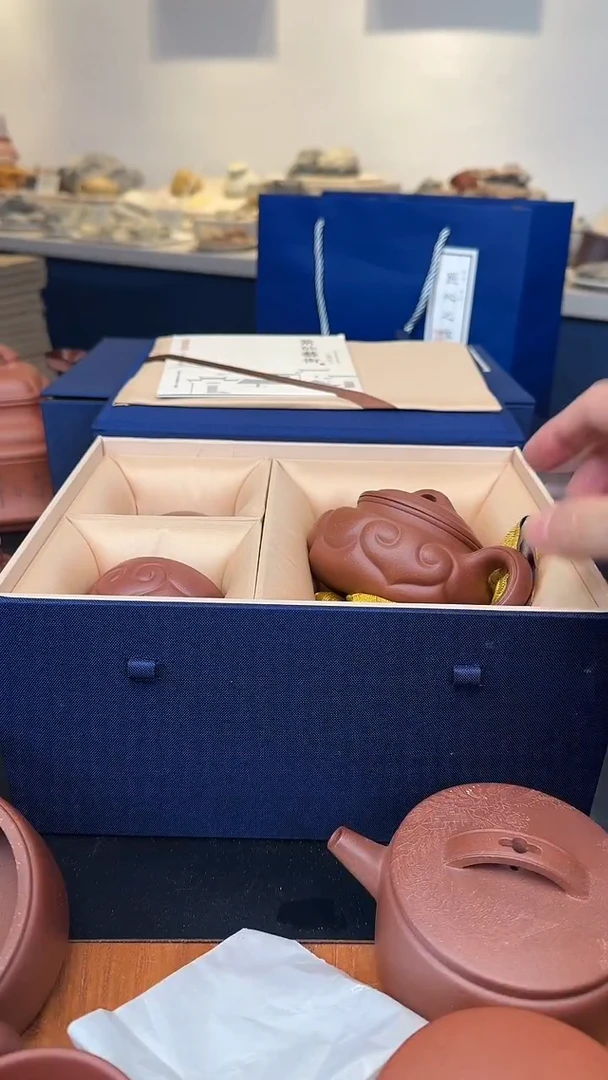 茶壶紫砂红降坡仿古如意200cc套组