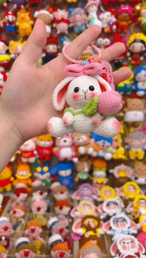 纯手工制作毛线钩织成品郁金香小兔