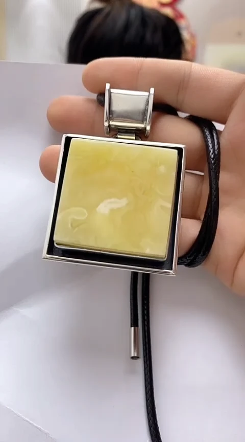 【闪购商品】琥珀裸石银S925镶嵌蜜蜡吊坠