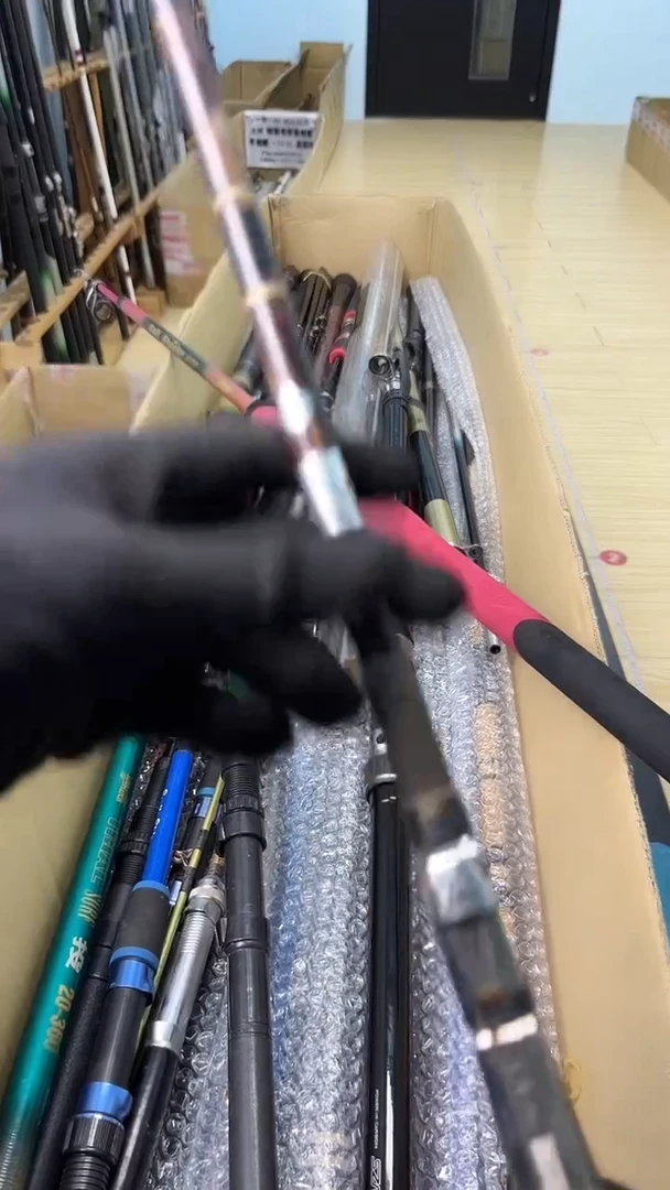 公****族孤品微瑕疵，以直播间讲解为准，+10元，发顺丰，慎拍