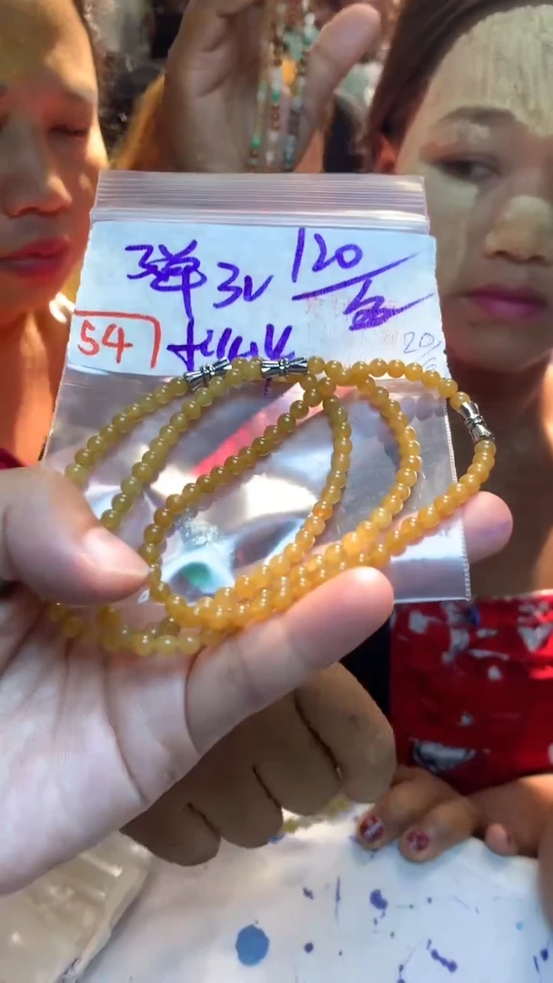 定制翡翠未镶嵌天然缅甸翡翠A多样性