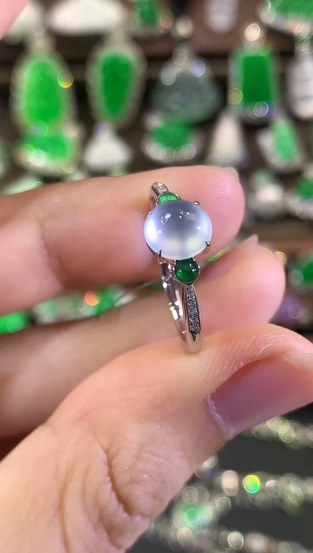 18K金镶嵌戒指翡翠C36