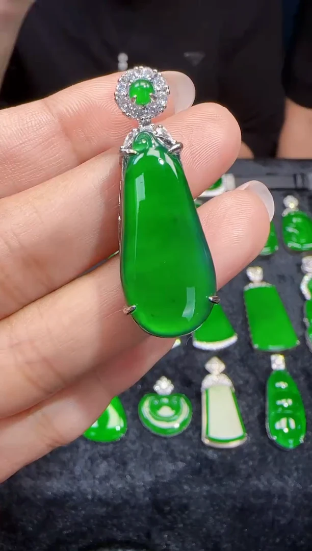 未镶嵌定制翡翠翡翠吊坠53