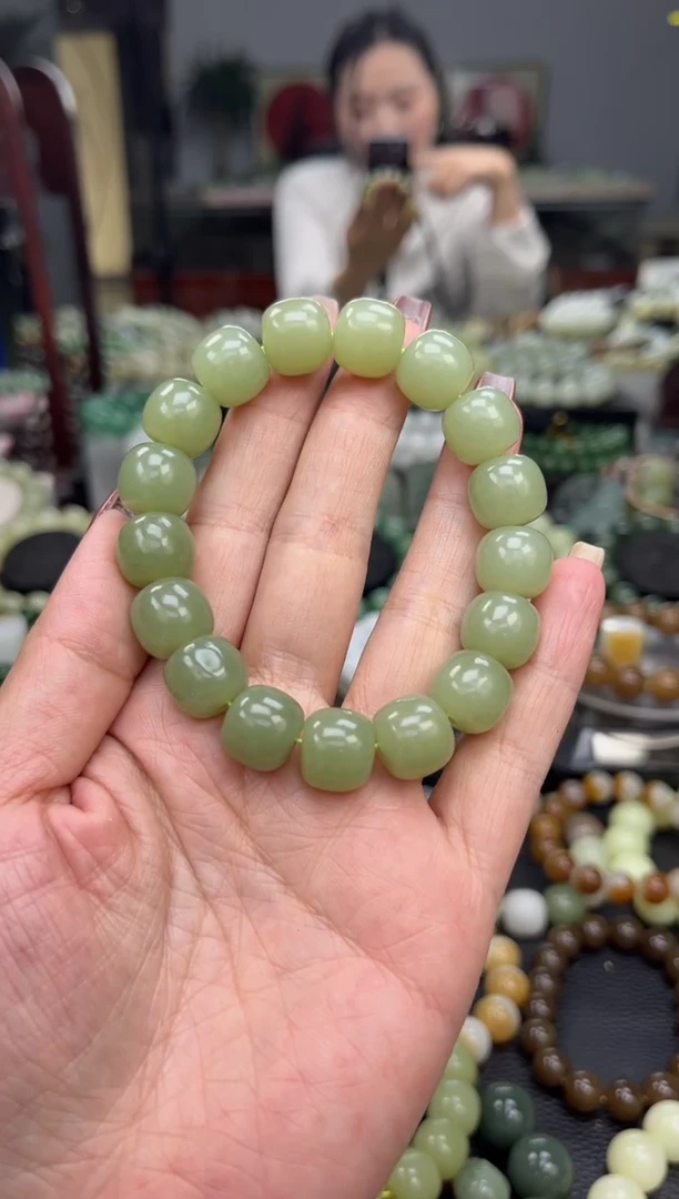 【闪购商品】和田玉手串未镶嵌新疆若羌青黄口卡13
