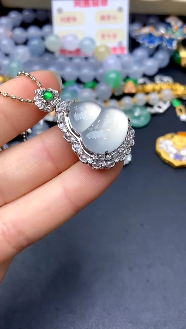 吊坠(不含链)18K金镶嵌翡翠467 -中国好珍宝