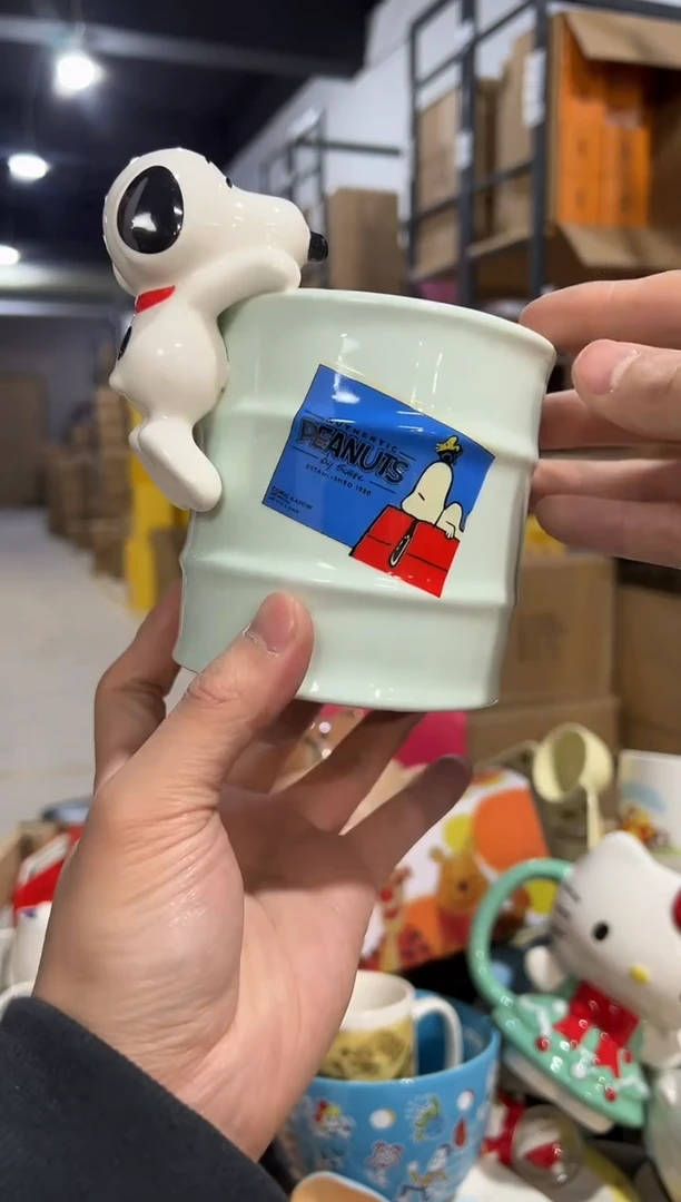 【闪购商品】杯史努比油桶笔筒