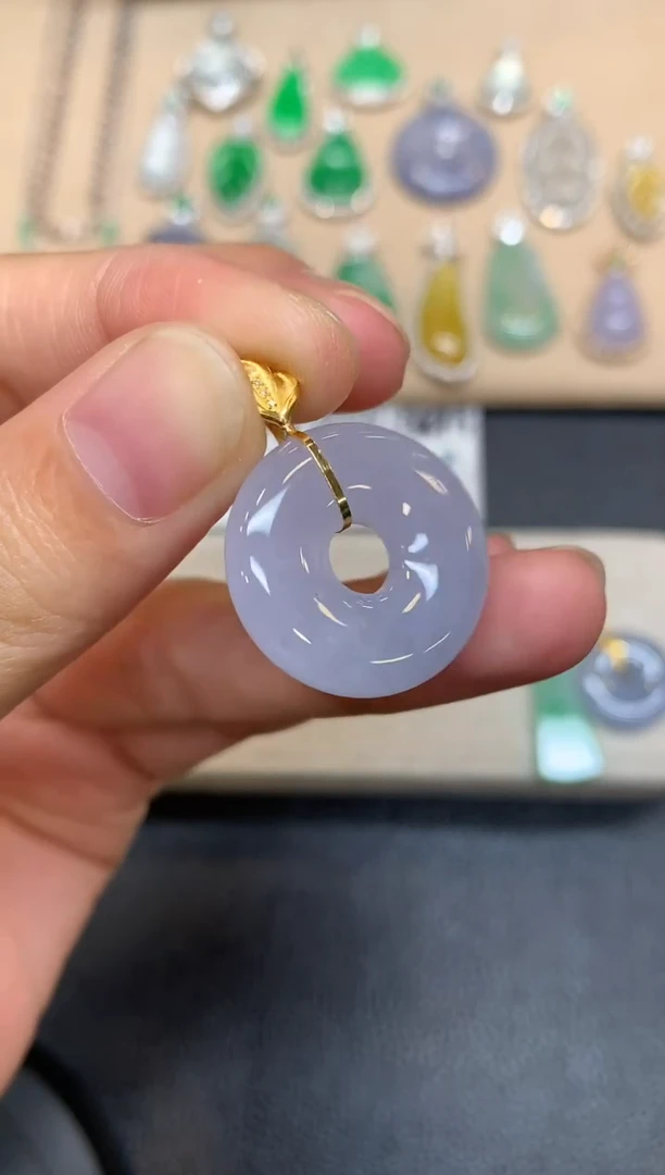 颈饰18K金镶嵌翡翠甜甜圈【无服务费