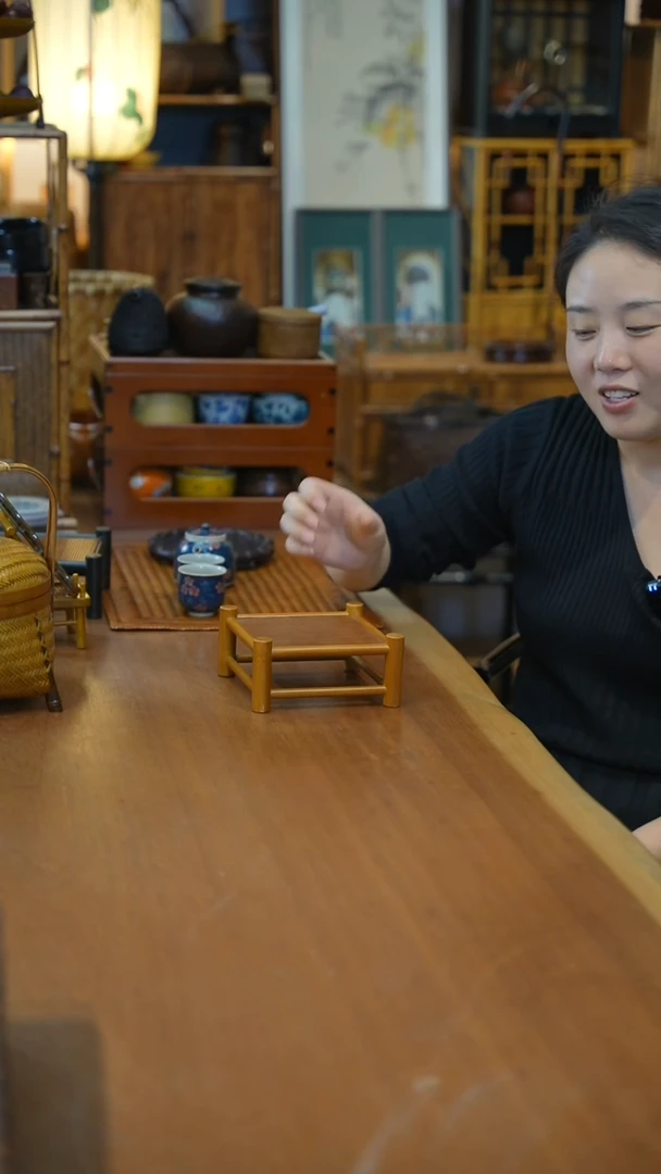 棕色正方形小竹台