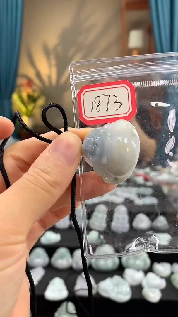 翡翠未镶嵌颈饰佛公1873