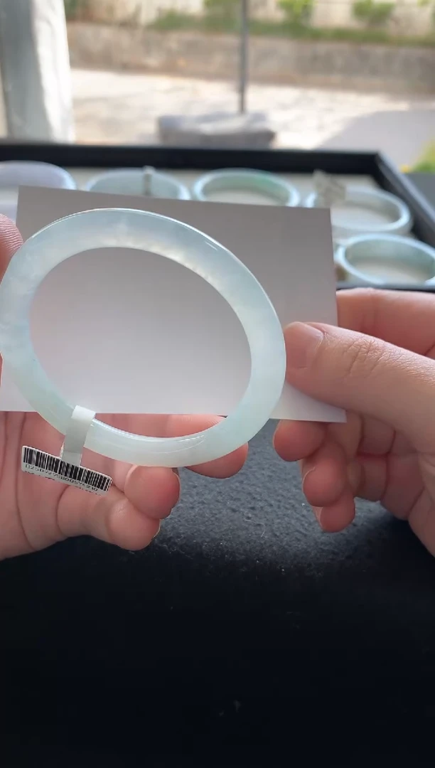 未镶嵌手镯翡翠52.4圆条Y4210买断