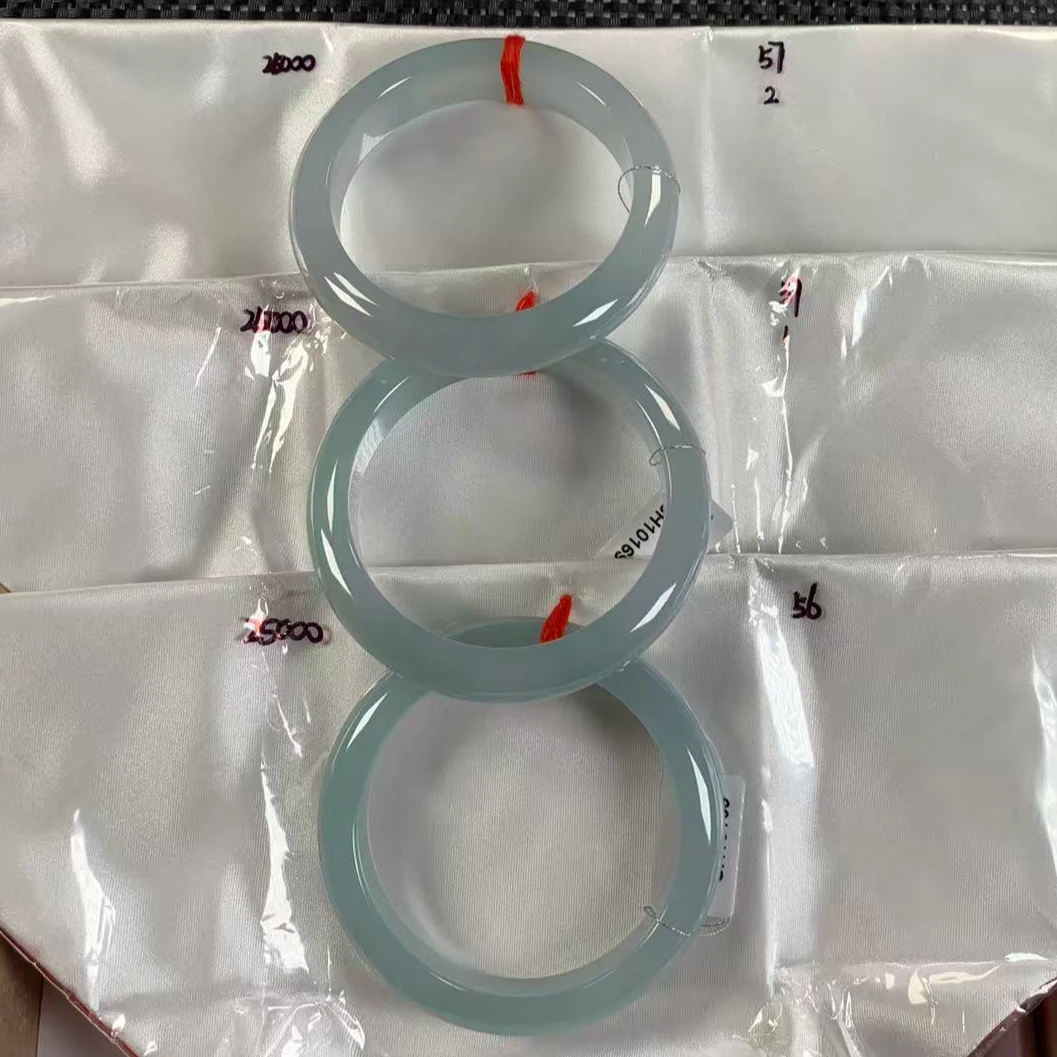 天然缅甸翡翠A货0手镯多样性发货，发一件