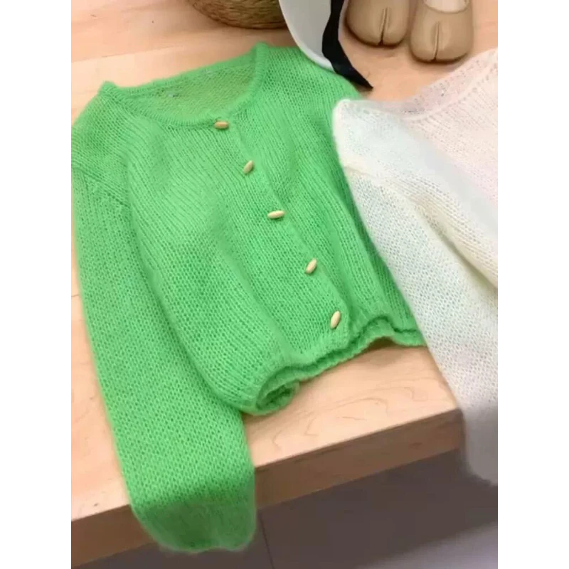 美貌色系！太好看了！细腻舒适果绿色毛衣减龄绝美短款上衣针织衫女