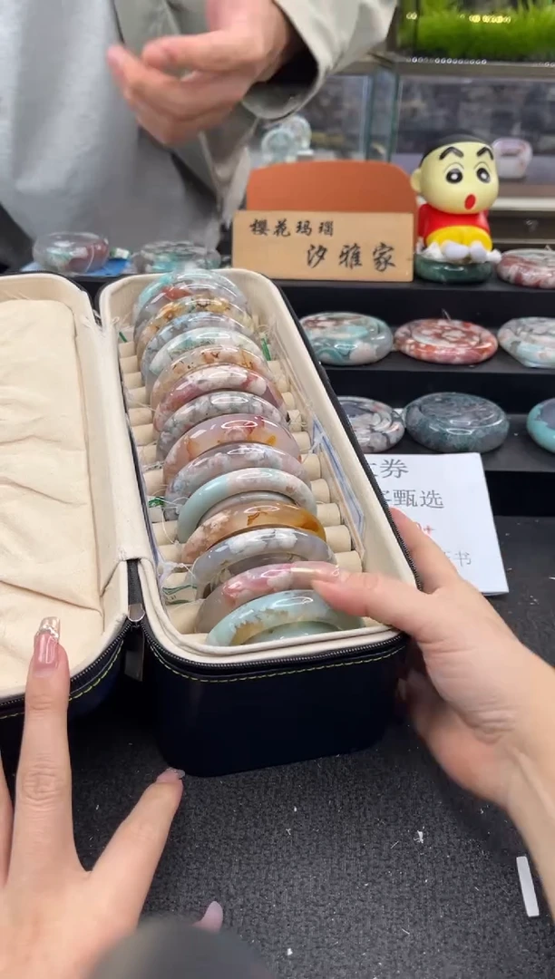 未镶嵌手镯石英质玉尘*丷圈口（赠品镯心）