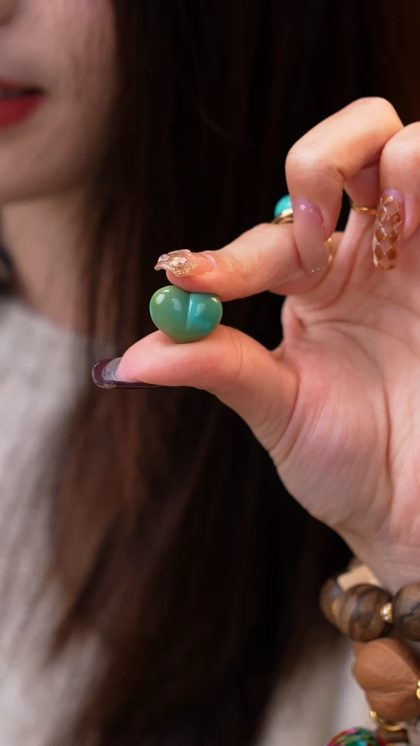 未镶嵌绿松石设计屁桃炫彩