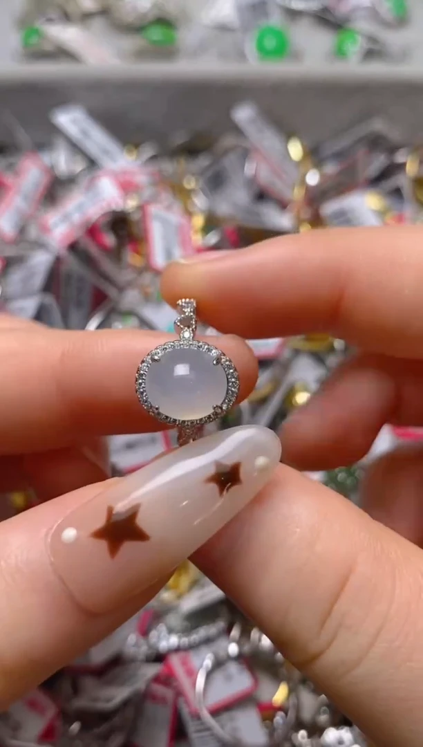 银S925镶嵌戒指翡翠百内无证书