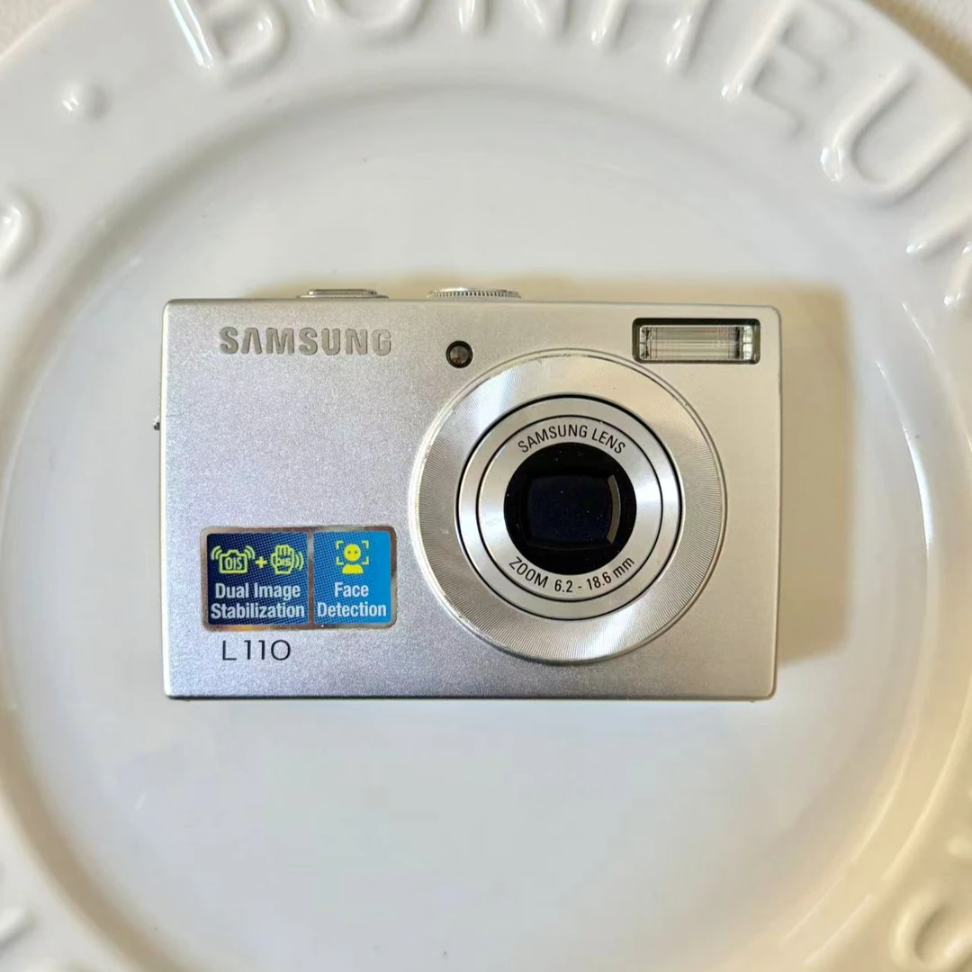95新 Samsung/三星 L110 银色 820w像素3倍光变 冷白皮氛围感ccd