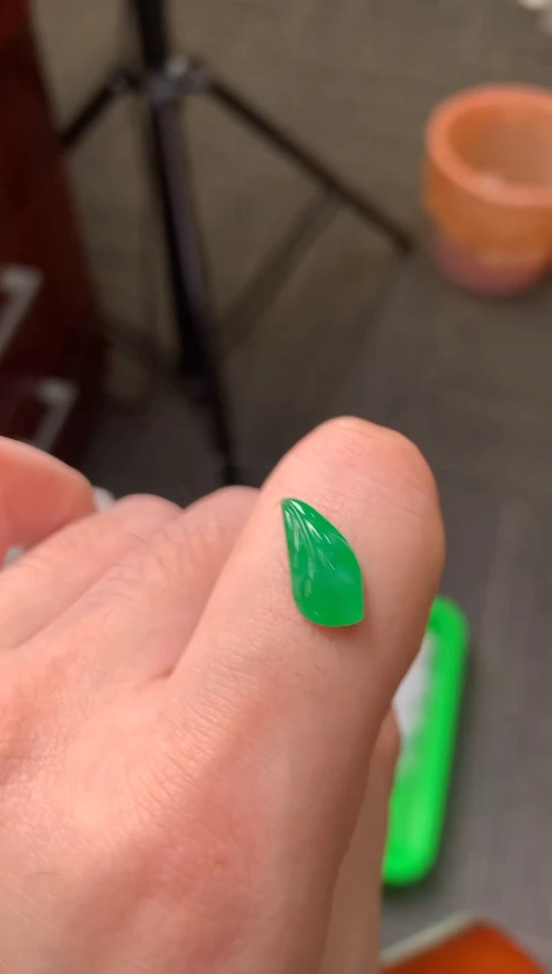 未镶嵌定制翡翠裸玉