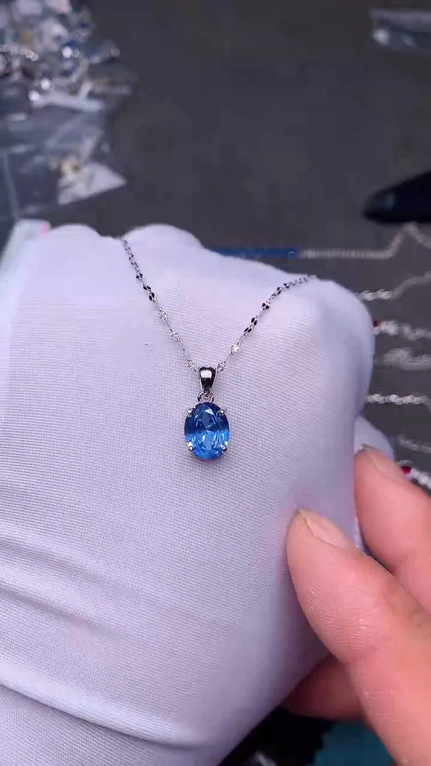 【闪购商品】海蓝宝石吊坠(赠链)银S925镶嵌........