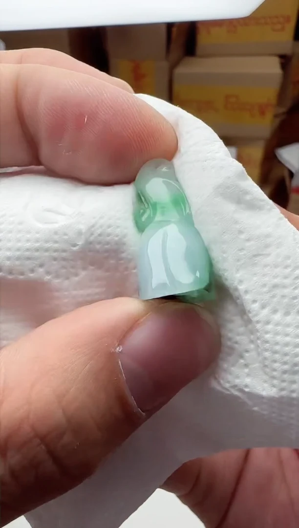 【闪购商品】翡翠吊坠(赠链)未镶嵌多样性发货只发一件063