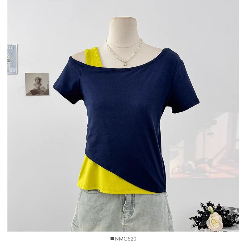 2025韩版气质漏肩撞色系假两件洋气百搭简约款修身显瘦短袖T恤女