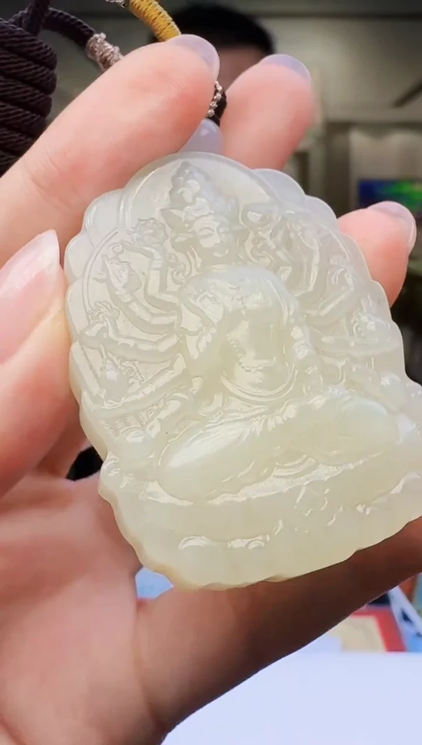 定制和田玉玉届匠心天然和田玉（拍一发一）