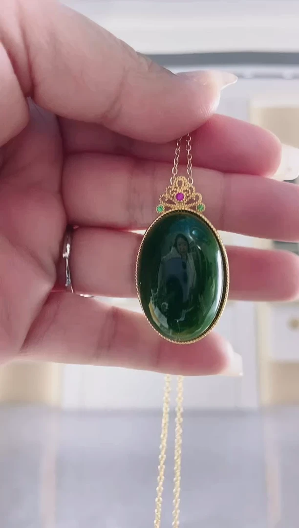 吊坠(赠链)合金和田玉（碧玉）（鸽子蛋吊坠）多样性发货