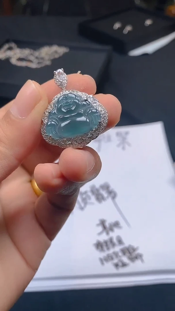 【闪购商品】翡翠颈饰未镶嵌天然A货玉石随机多样性发货